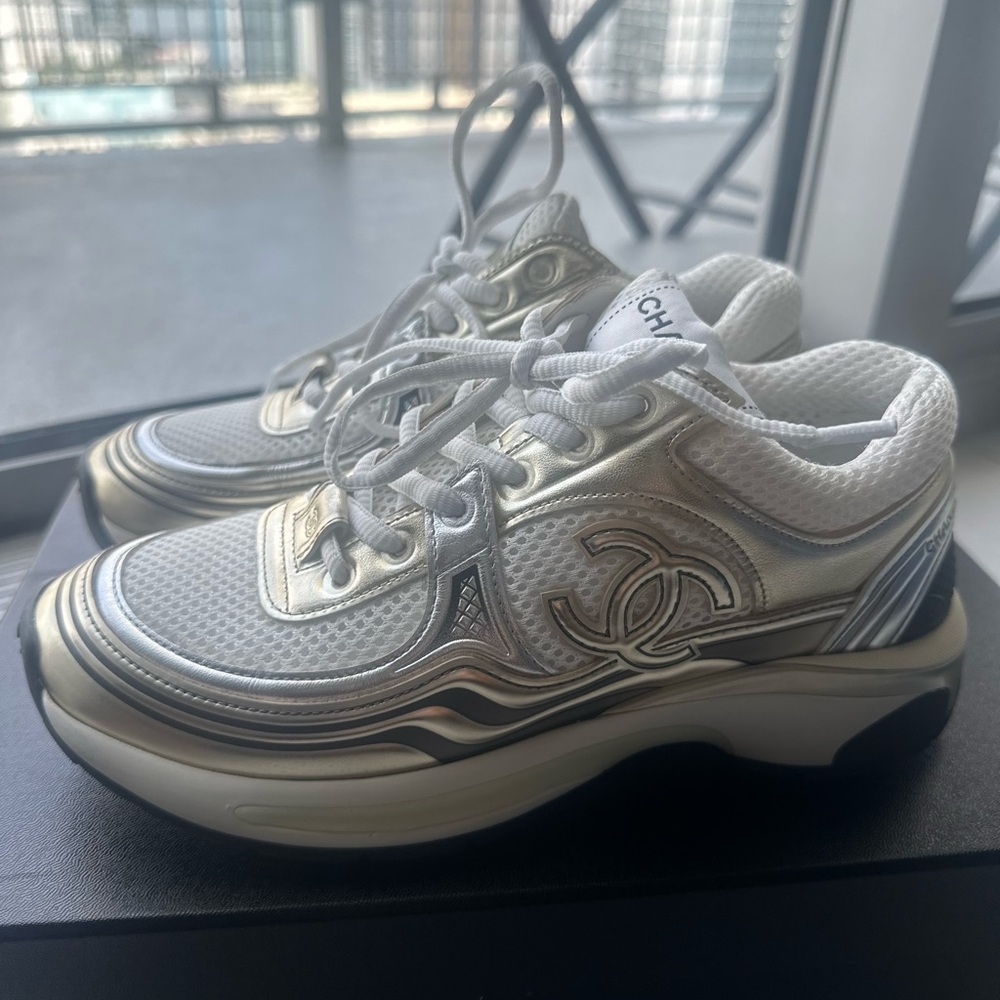 Chanel CC Logo 'White Gold Silver' Sneakers
